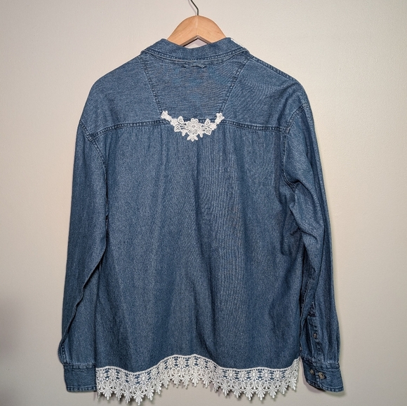 Blue‎ Denim Shirt with Lace embroidery Size M - Picture 6 of 6